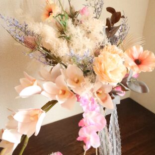 サーモンピンクのスモークツリーブーケ