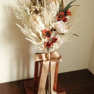 ドライプロテアのホワイトブーケ