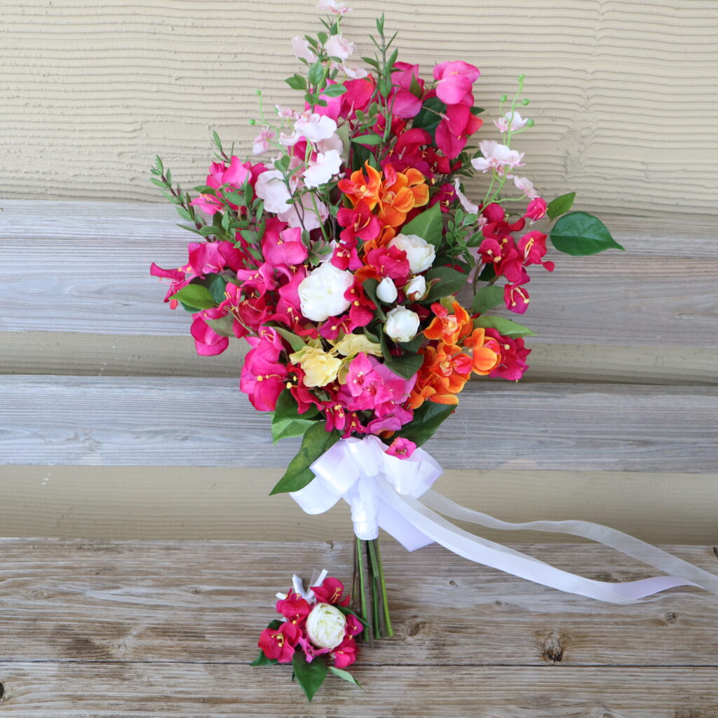 ブーゲンビレアのウエディングブーケ