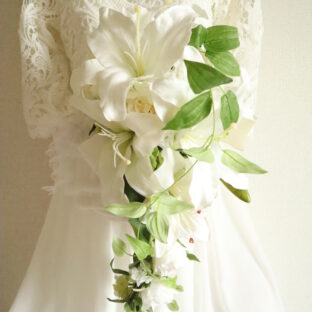 カサブランカのキャスケードブーケ