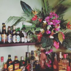 アーティフィシャルフラワーアレンジメントのインテリア