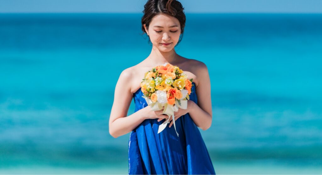 結婚式 ブーケ ブートニア お色直し カラードレス ワインレッドドレスでお色直し：AKARI様 - Cocomelodyマガジン