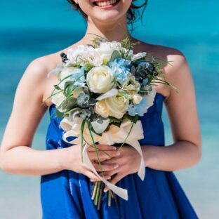 カラードレスに合わせるウエディングブーケ