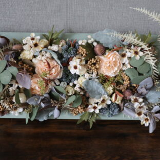 アーティフィシャルフラワーアレンジメントをインテリアに